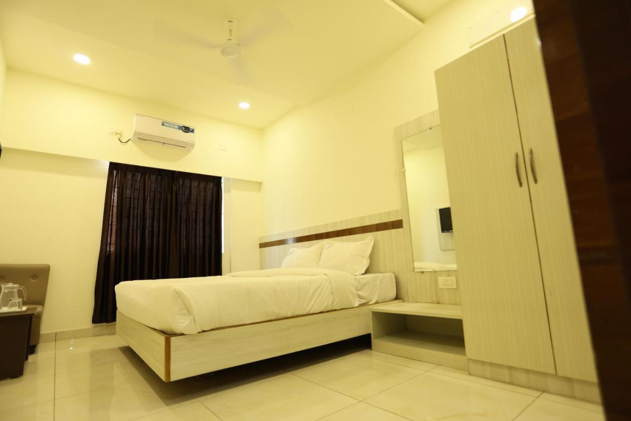 Hotel Sigma Suites Bangalore Exterior photo