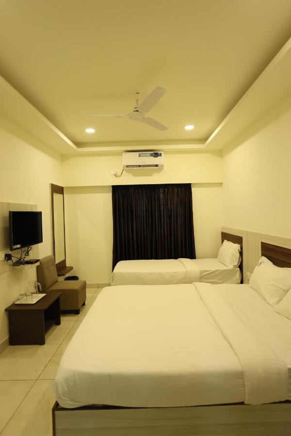 Hotel Sigma Suites Bangalore Exterior photo