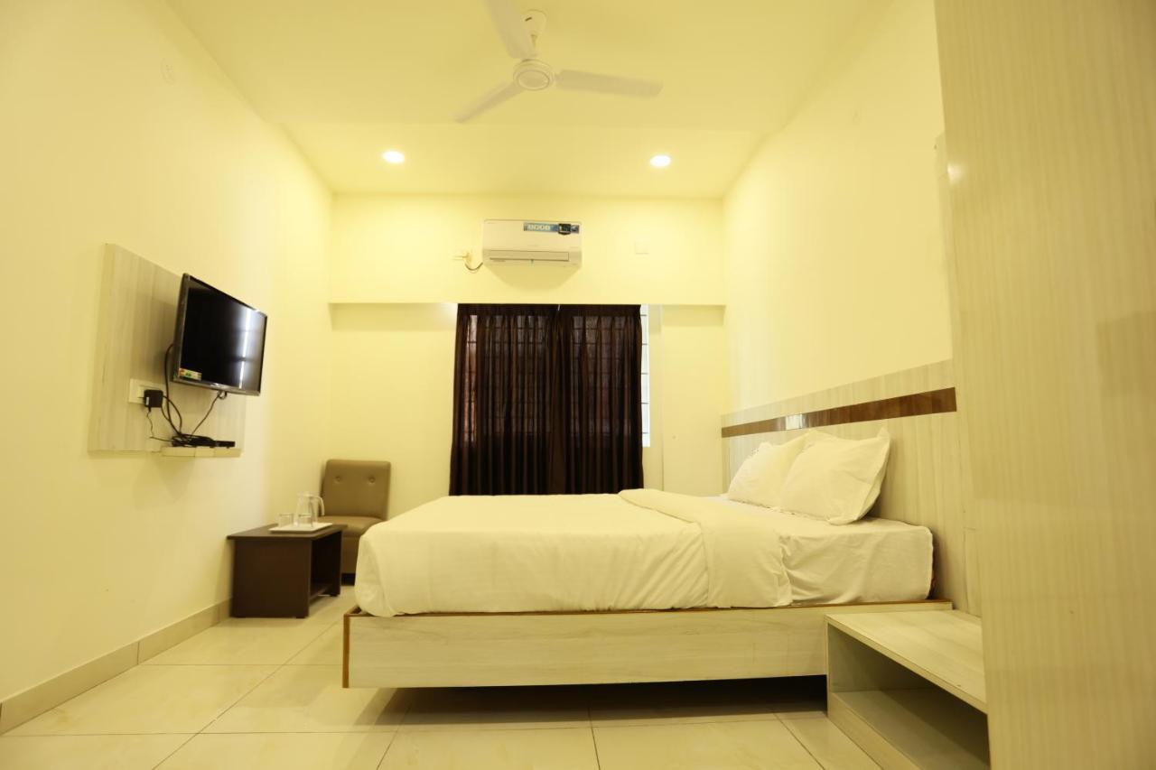 Hotel Sigma Suites Bangalore Exterior photo