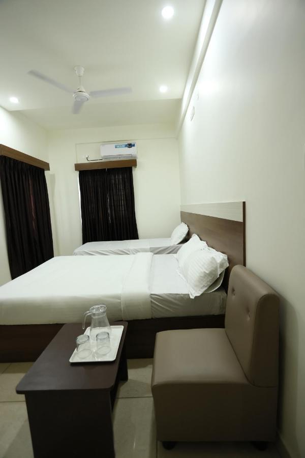 Hotel Sigma Suites Bangalore Exterior photo